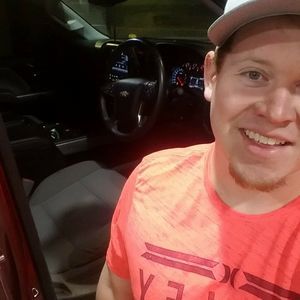 Meet your Posher, Derek